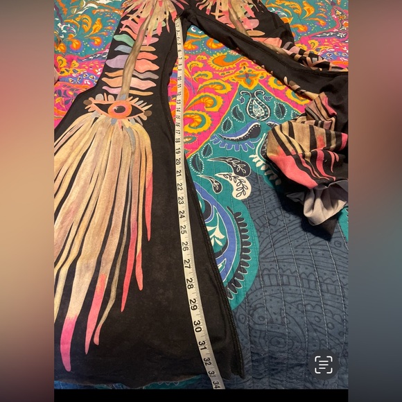 Available Teeki bell bottoms S